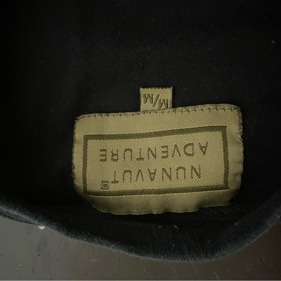 Nunavut Adventures Pullover long Sleeve Tshirt with Deer on the front. Size M - Picture 6 of 7